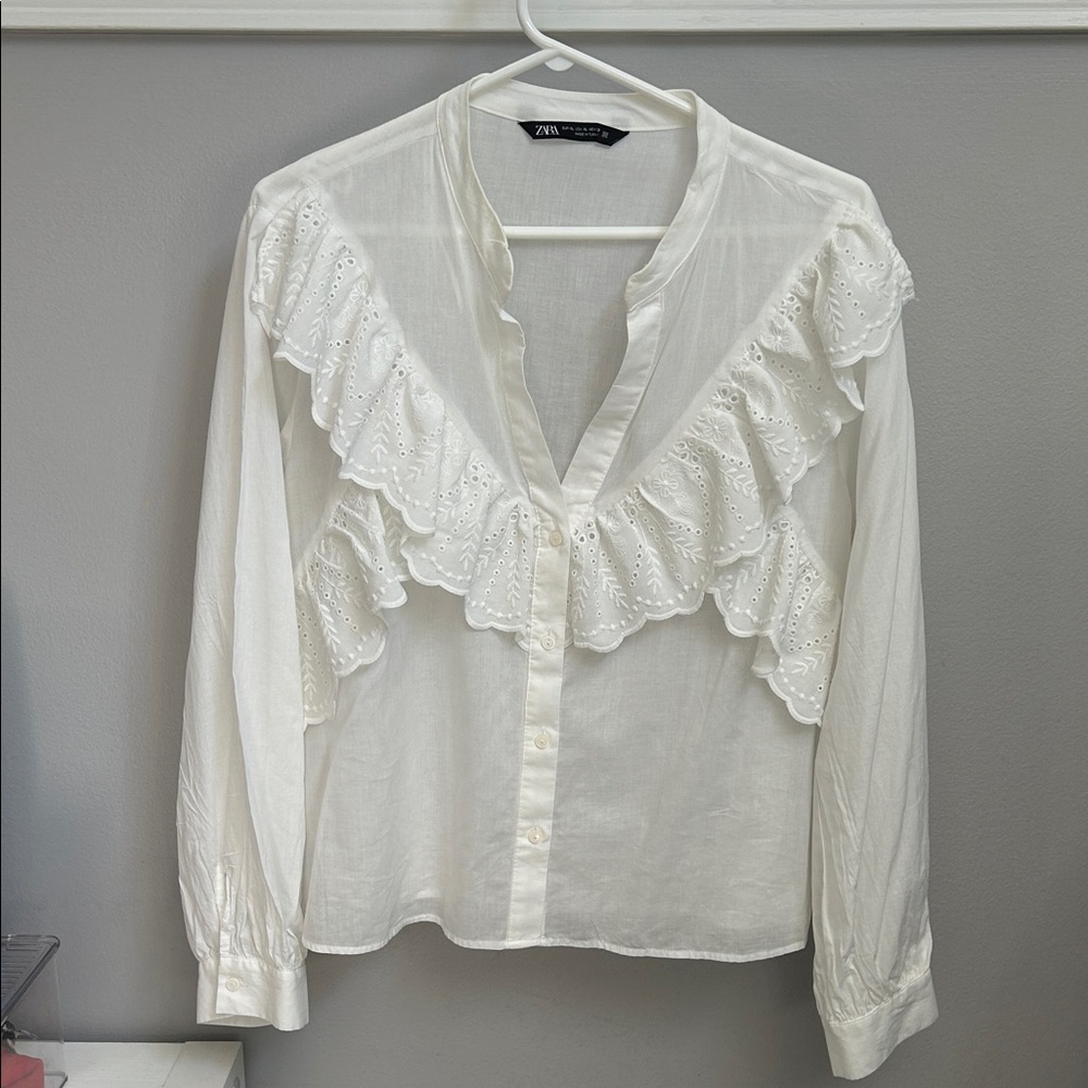 Zara White Ruffled Blouse